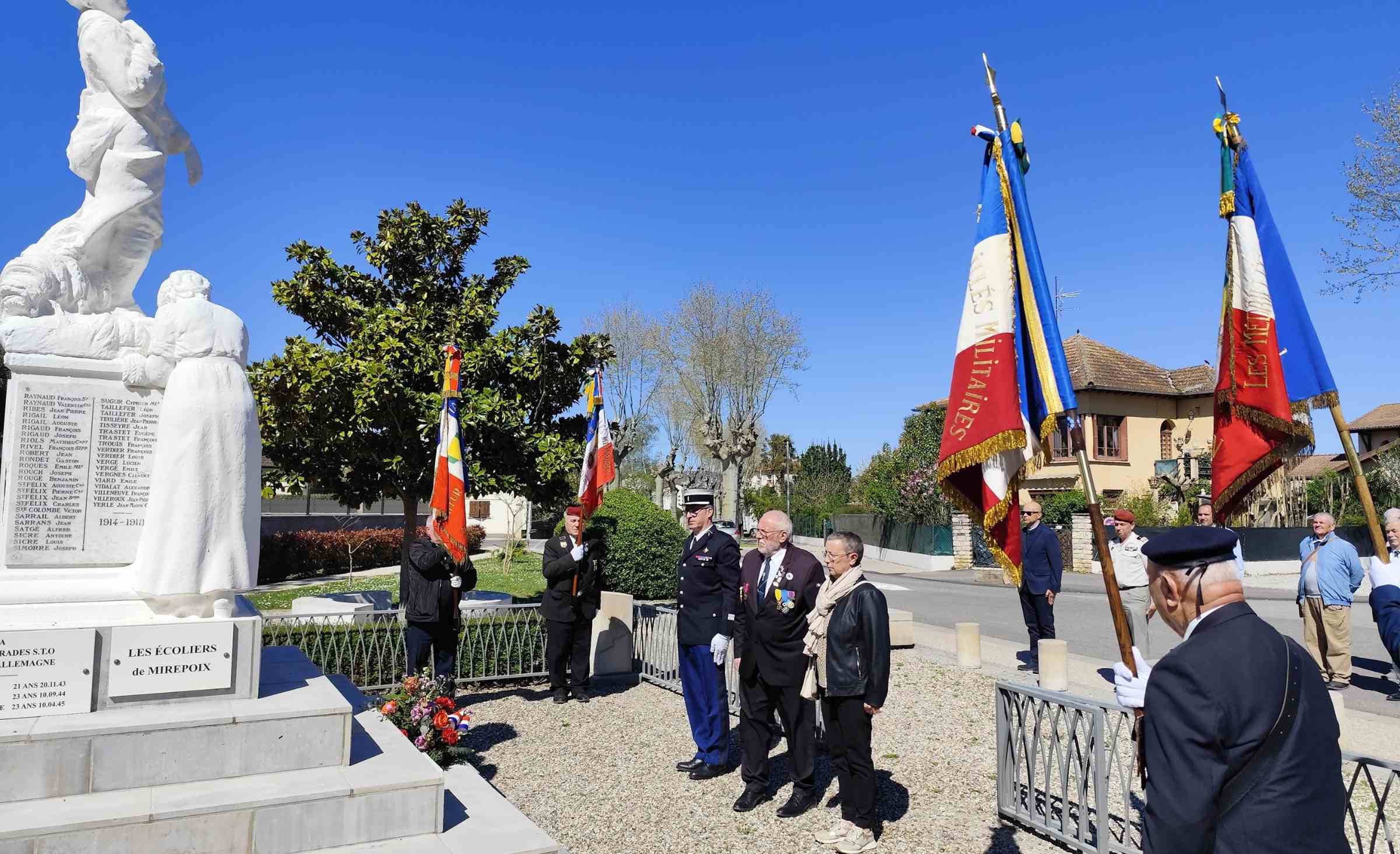 CÉRÉMONIE MILITAIRE
